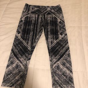 Grey and white stripped lulu lemon leggings